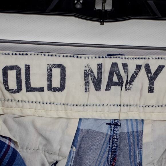 Men’s Plaid Shorts Red White & Blue 90s Americana Long Relaxed Fit | Old Navy 30 - Picture 3 of 12